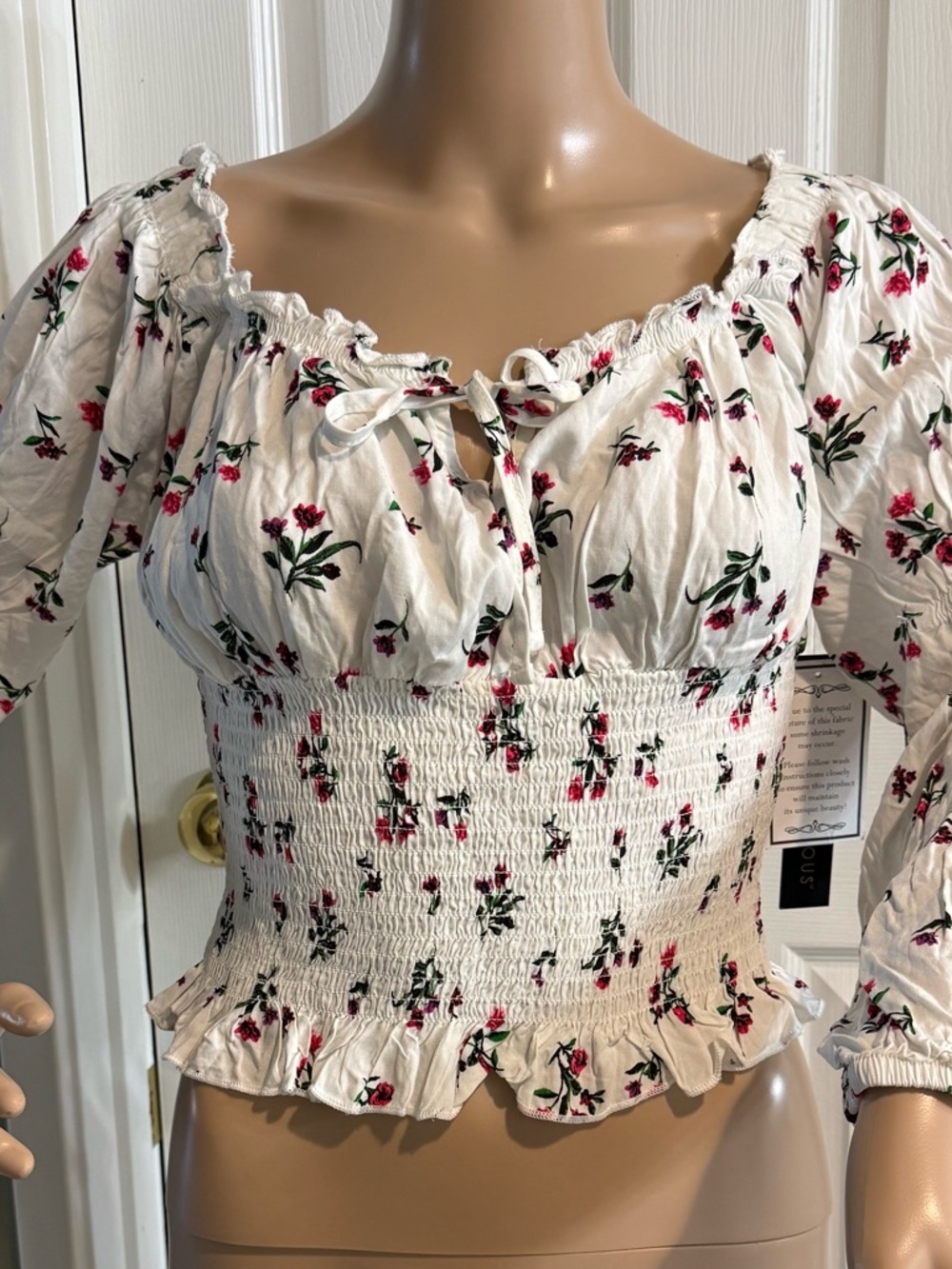 NWT Almost Famous Smocked Crop Top L Floral Cottagecore Peasant Blouse Boho
